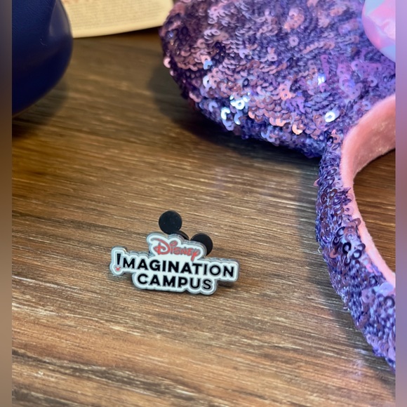 Disney bundle! - Picture 8 of 9